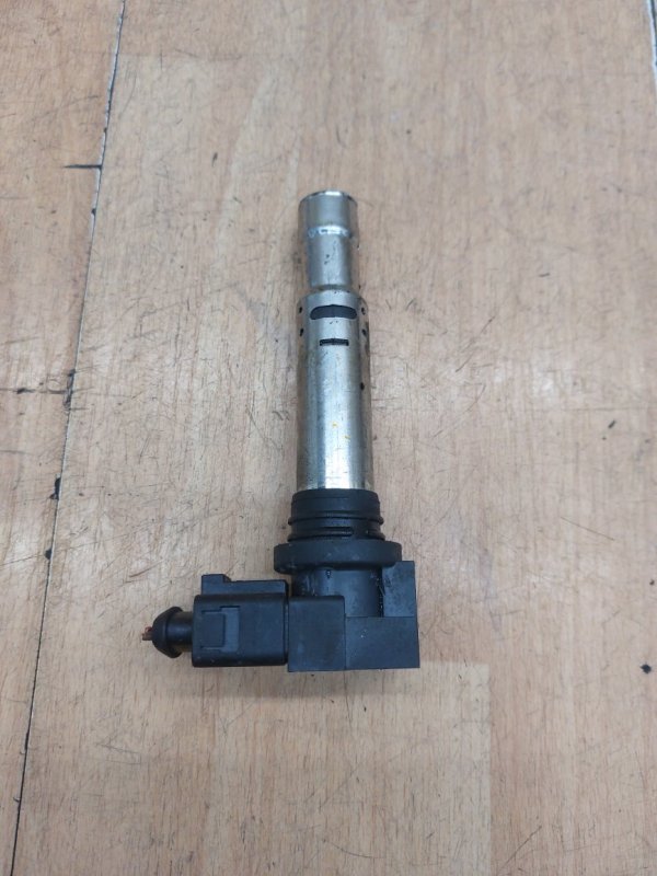 Катушка зажигания Volkswagen Golf 5 2005 BLF