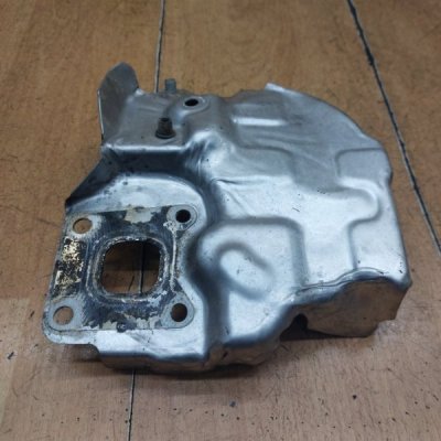 Кожух выпускного коллектора Ford Focus 3 2012 M2DA - изображение 5