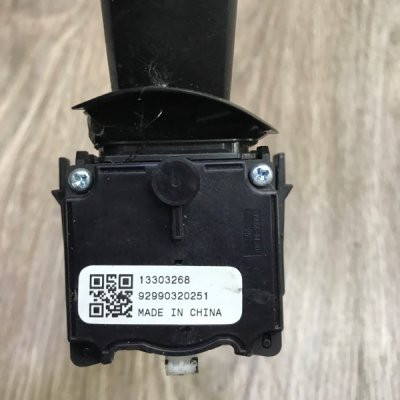 Переключатель поворотов Opel Astra J 2010 - изображение 2