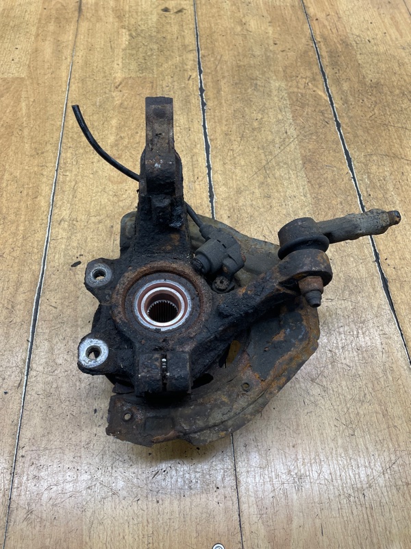 Поворотный кулак Opel Vectra B 2000 X25XE Перед. Прав.