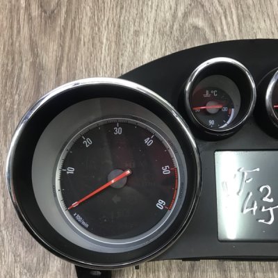 Панель приборов Opel Astra J 2010 A20DTH - изображение 8