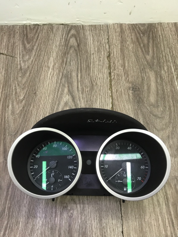 Панель приборов Mercedes SLK 2006 кабриолет M272.963