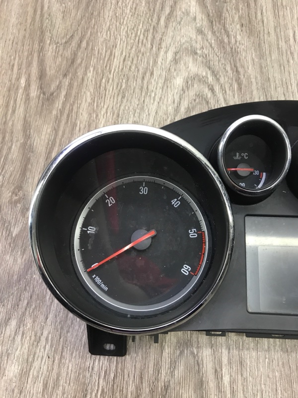 Панель приборов Opel Astra J 2010-2017 A13DTE