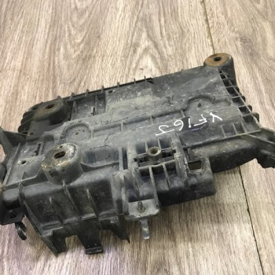 Полка аккумулятора Opel Corsa D - изображение 2