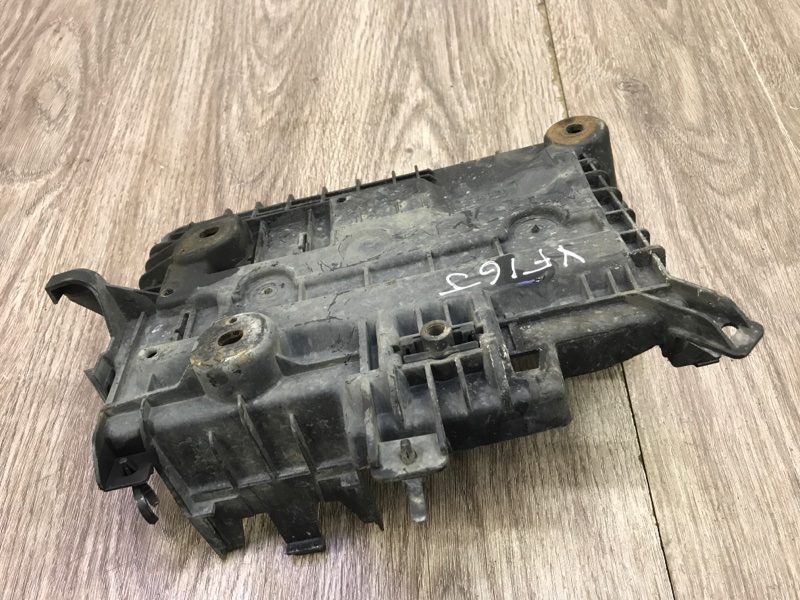 Полка аккумулятора Opel Corsa D