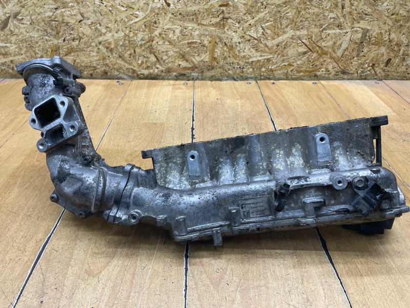 Коллектор впускной Opel Astra J 2011 A17DTR