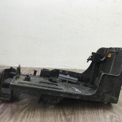 Полка аккумулятора Opel Vectra C - изображение 6