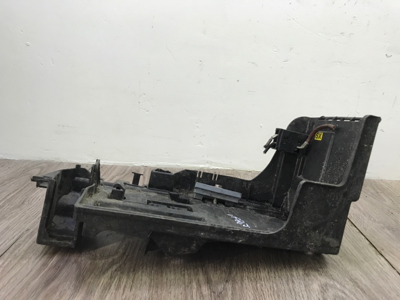 Полка аккумулятора Opel Vectra C
