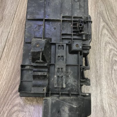 Полка аккумулятора Opel Vectra C - изображение 3