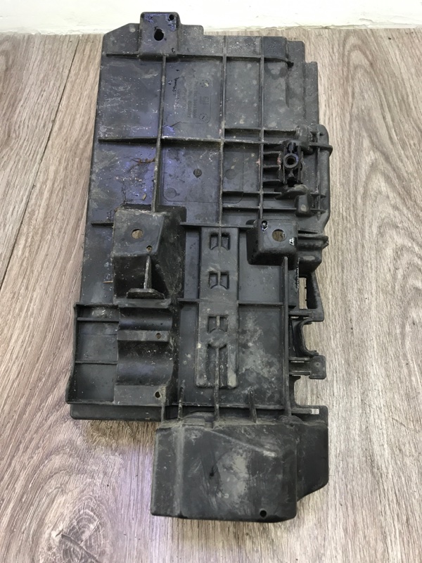 Полка аккумулятора Opel Vectra C