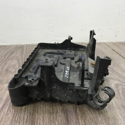 Полка аккумулятора Opel Corsa D - изображение 7