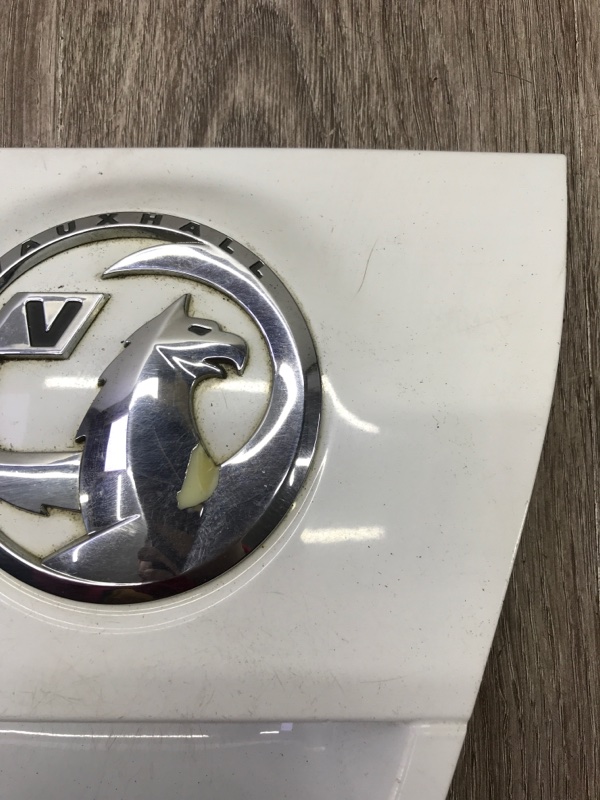 Накладка на крышку багажника Opel Astra J 2013 хетчбэк 5-ти дв. Задн.