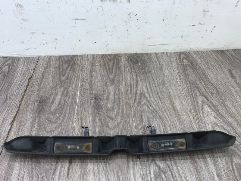 Молдинг крышки багажника Opel Astra G 2004 универсал Задн.