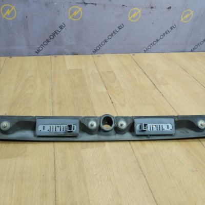 Молдинг крышки багажника Opel Zafira A 2005 минивэн Задн. - изображение 4