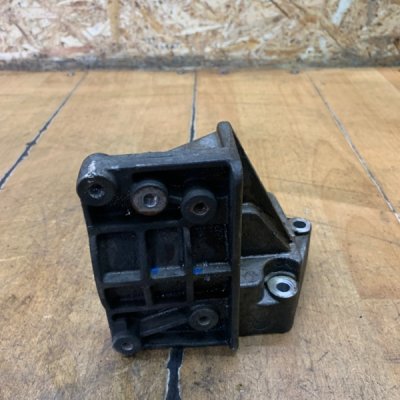 Кронштейн двигателя Ford Fiesta 5 2004 FXJB - изображение 5