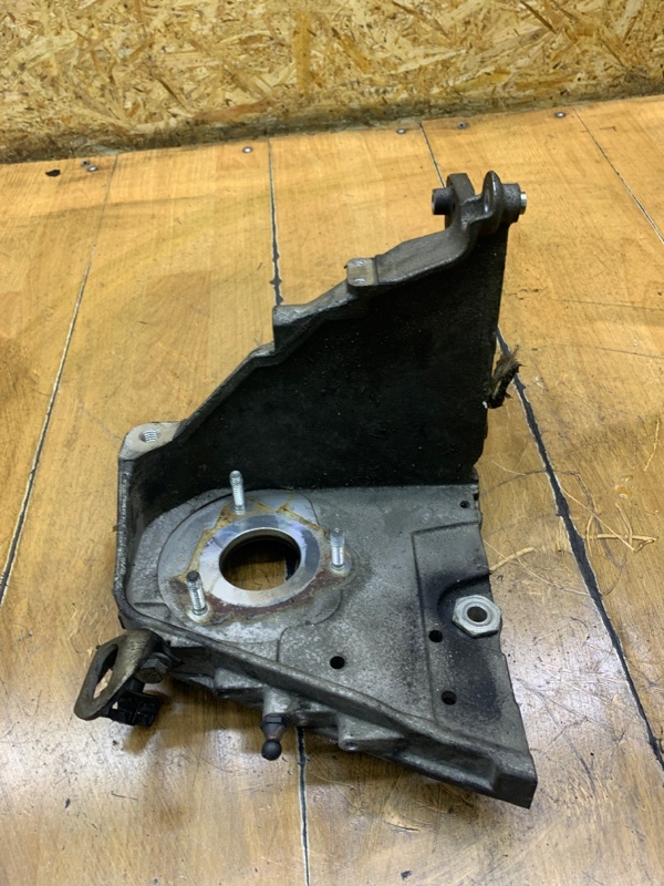 Кронштейн двигателя Opel Astra H 2009 Z19DTH Перед.