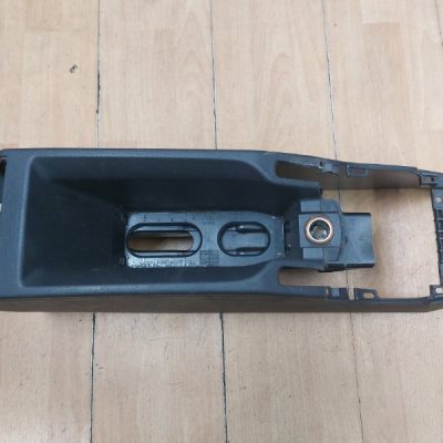 Консоль между сидений Opel Zafira B 2006 Z18XER - изображение 2