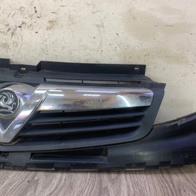 Решетка радиатора Opel Vivaro 2008 минивэн - изображение 5