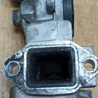 Клапан EGR (ЕГР) Opel Astra J 2011 A17DTE - изображение 8