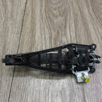 Ручка двери внешняя Opel Corsa D 2012 хетчбэк 5-ти дв. Задн. Лев. - изображение 8