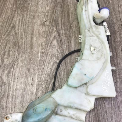 Бачок омывателя Ford Focus 2 - изображение 6