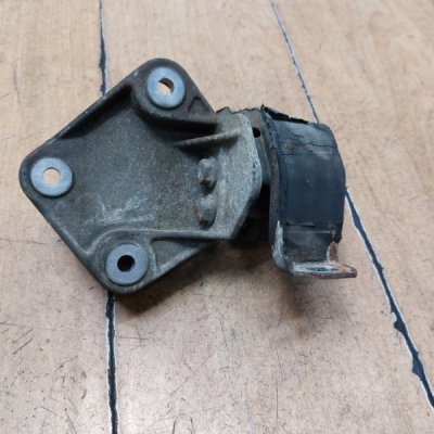 Подушка АКПП Opel Corsa B 1996 C14NZ - изображение 2