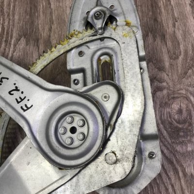 Стеклоподъемник Ford Focus 2 2008 хетчбэк 5-ти дв. Задн. Прав. - изображение 1