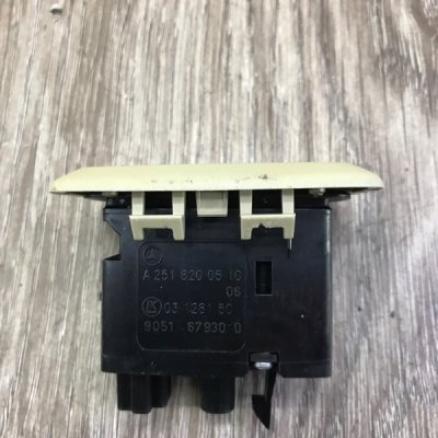 Кнопка стеклоподъемника Mercedes-Benz A-class 2005 W-169 Задн. Прав. - изображение 4