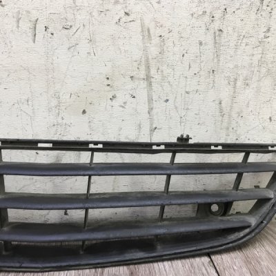 Решетка бампера Opel Corsa D 2009 хетчбэк 5-ти дв. Перед. - изображение 3