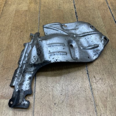 Кожух выпускного коллектора Opel Astra H 2007 Z19DTH - изображение 3
