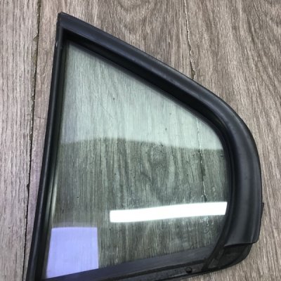 Форточка двери Honda Civic 2000 Хетчбэк 5-ти дв. Задн. Прав. - изображение 4