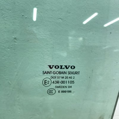 Стекло Volvo V70 2004 универсал Задн. Лев. - изображение 3