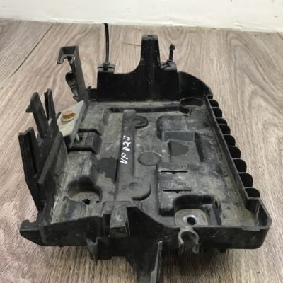 Полка аккумулятора Opel Corsa D - изображение 3