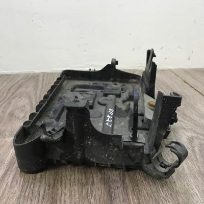 Полка аккумулятора Opel Corsa D - изображение 5