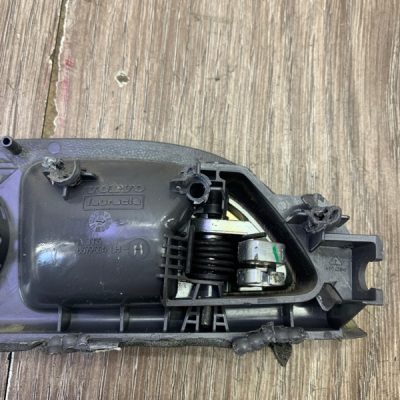 Ручка двери внутренняя Volvo V50 2004 Универсал, Задн., Лев. - изображение 7