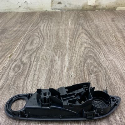 Ручка двери внутренняя Ford Fiesta 6 2011 хетчбэк 3-х дв. Перед. Прав. - изображение 4