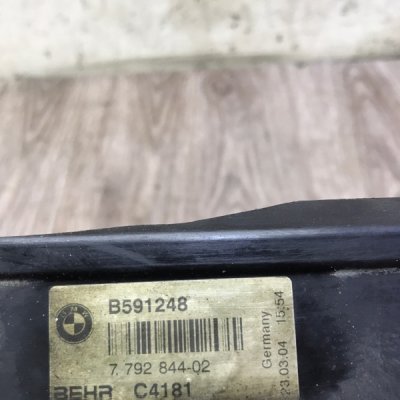 Накладка радиатора BMW 5 series E60 2004 Седан M57D25 - изображение 6