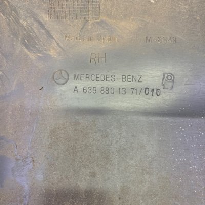 Накладка на бампер Mercedes-Benz Vito 2005 W639 Задн. Прав. - изображение 10