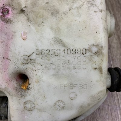 Бачок расширительный Peugeot 206 - изображение 2