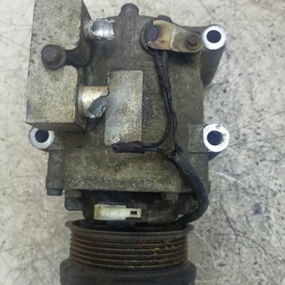 Компрессор кондиционера Ford Fiesta 5 2005 FXJB - изображение 3