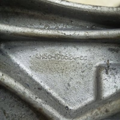 Кронштейн кондиционера Ford Focus 2 2009 SHDA - изображение 2