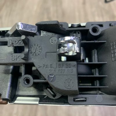 Ручка двери внутренняя Volkswagen Touareg 2006 Внедорожник Задн. Лев. - изображение 7