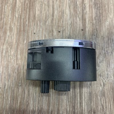 Кнопка открывания багажника Mercedes-Benz E-Class 2003 W211 Перед. - изображение 2