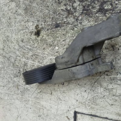 Ролик натяжной Ford Galaxy 2002 AUY - изображение 4