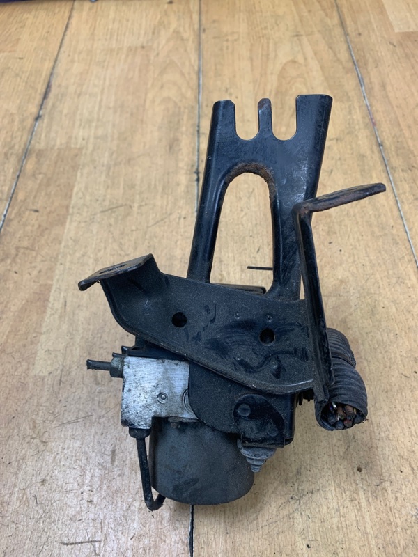 Блок abs Opel Corsa C Z18XE