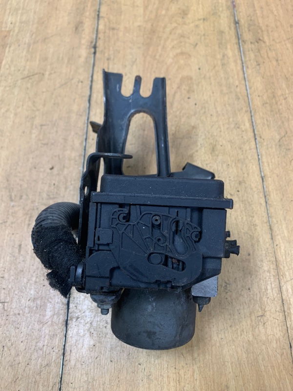 Блок abs Opel Corsa C Z18XE