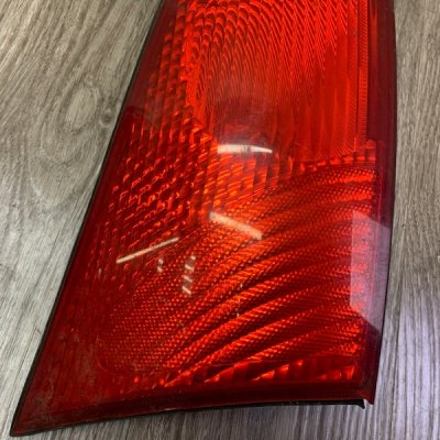 Фонарь Ford Focus 1 2002 хетчбэк 3-х дв. Задн. Прав. - изображение 7
