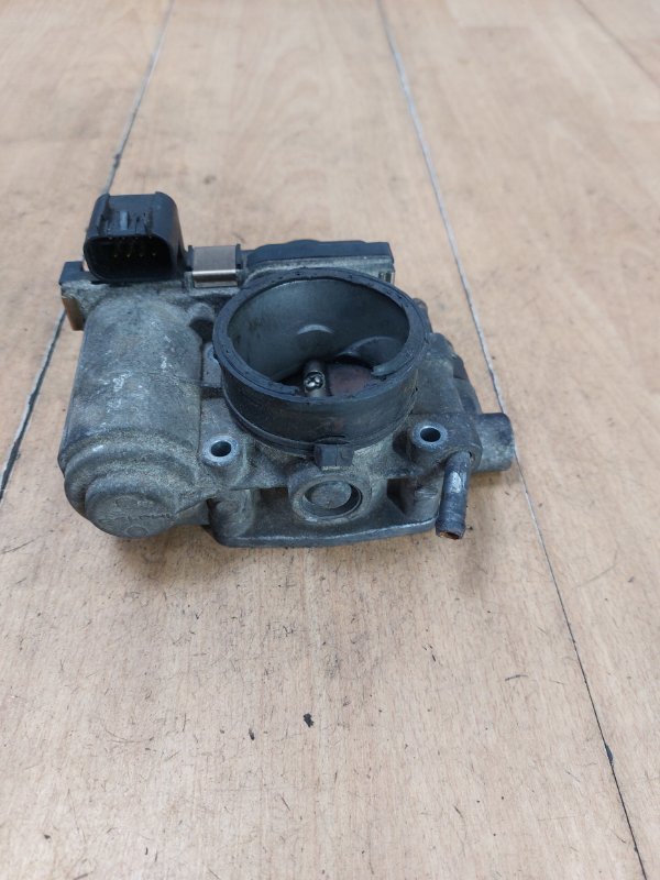 Дроссельная заслонка Opel Astra H 2004-2009 Z16XEP