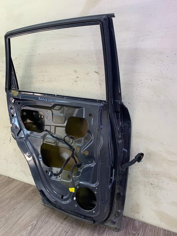 Дверь Opel Antara 2007 Внедорожник Задн. Лев.