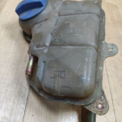 Бачок расширительный Audi А4 В5 1996 седан Перед. - изображение 4